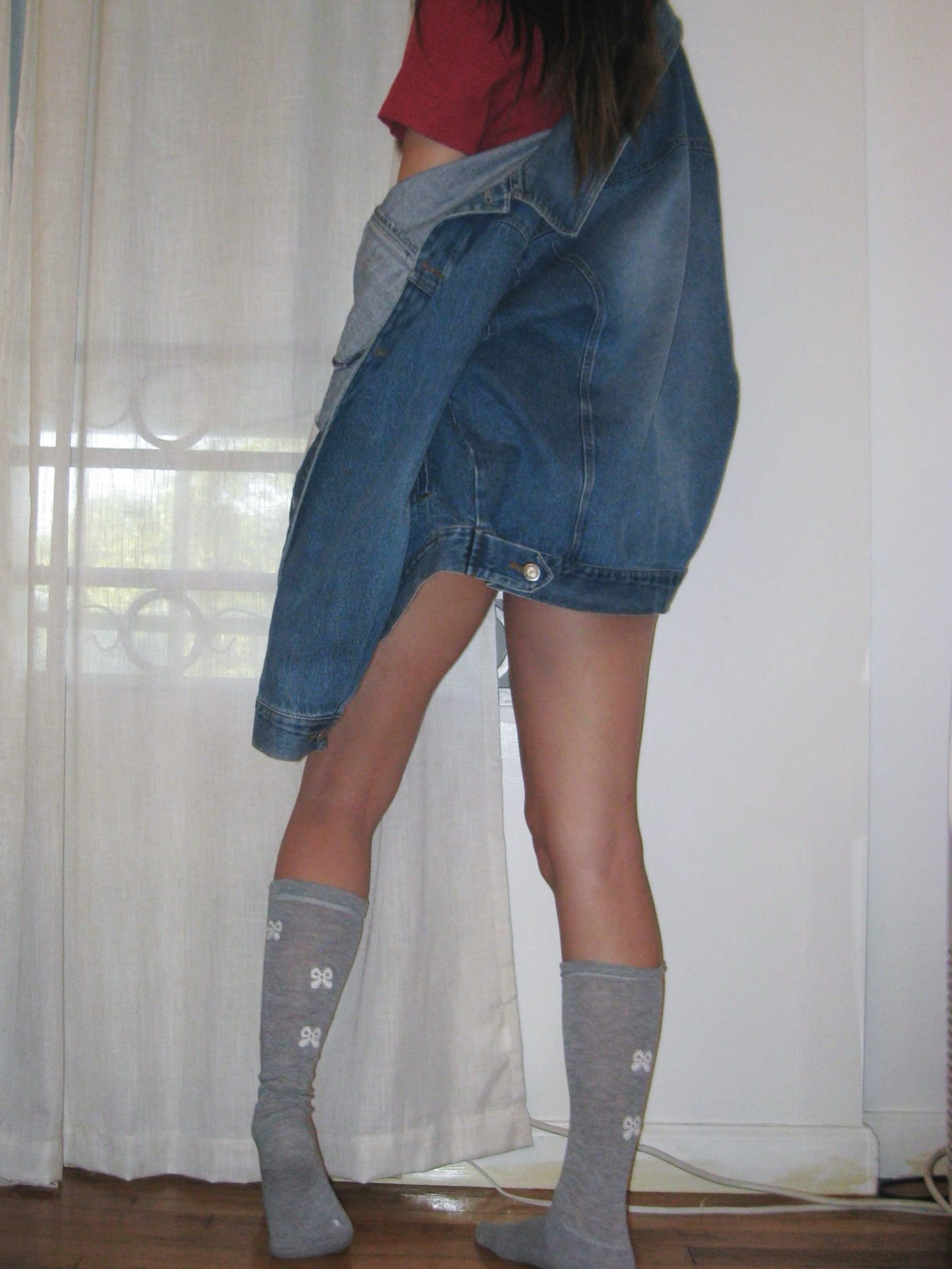 Cozy Heather Grey Knee-High Socks with Bow Embellishment