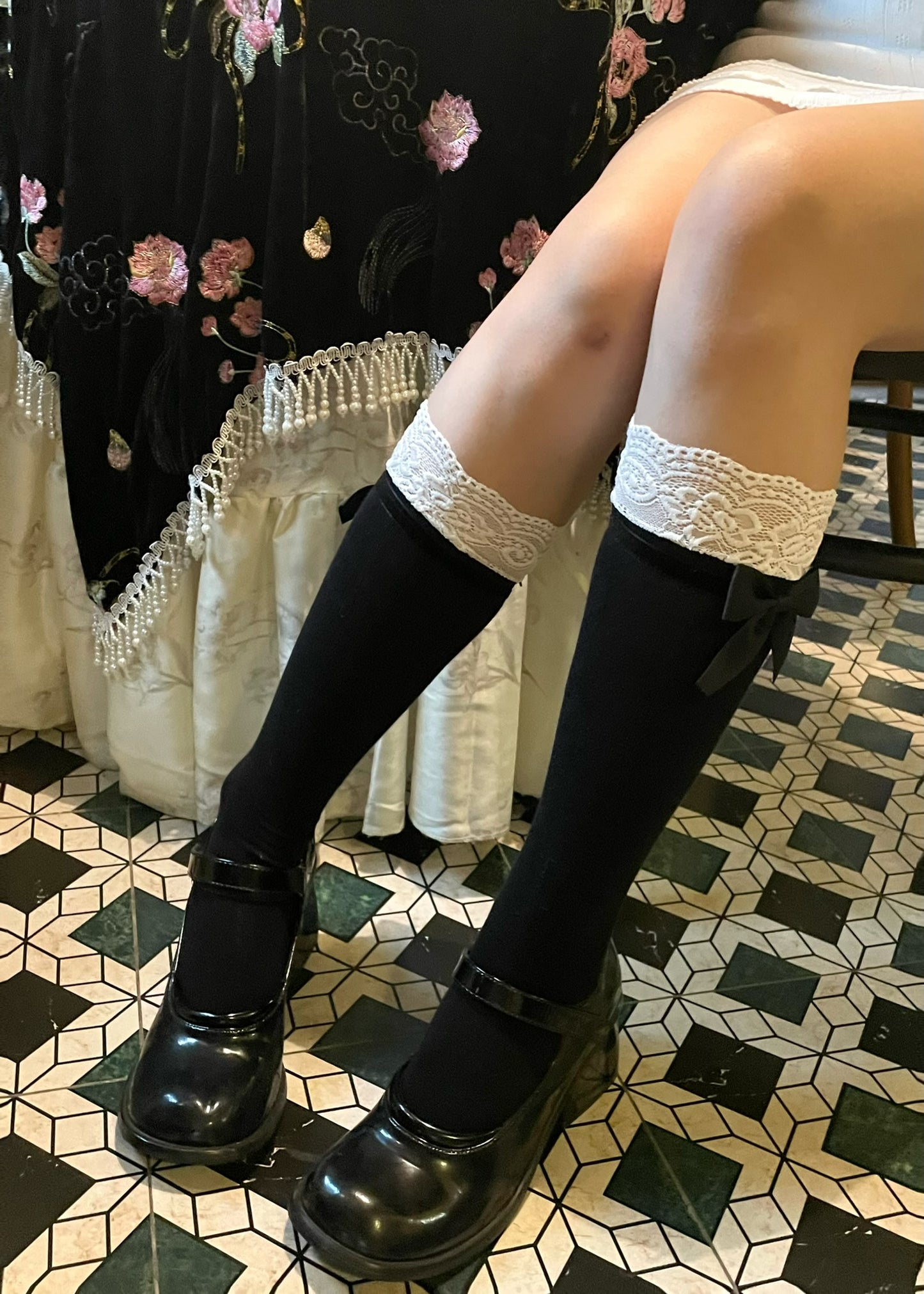 Elegant Lace-Trimmed Knee-High Socks with Bow Detail