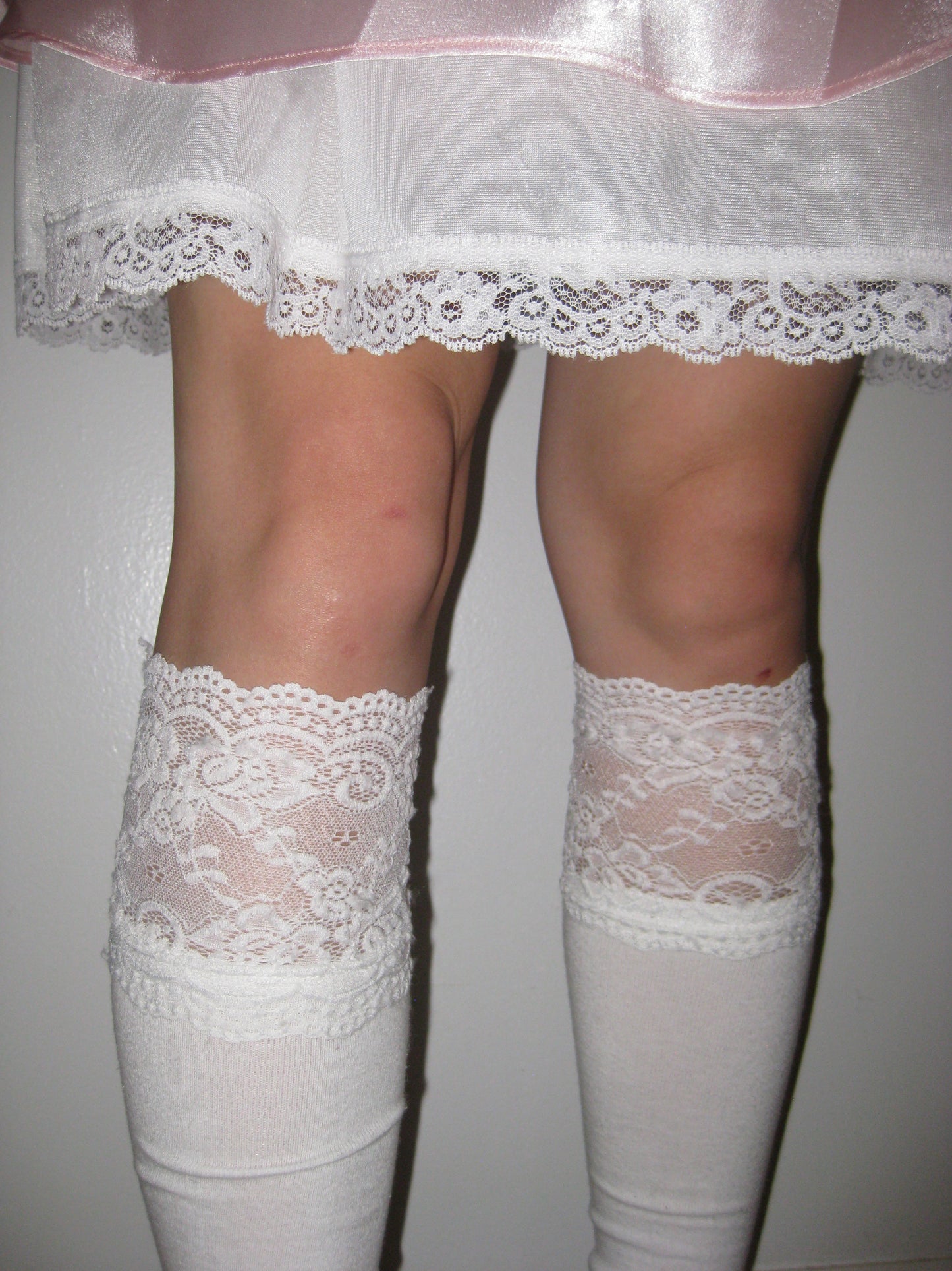 Lace-Trimmed Thigh-High Socks in Soft White